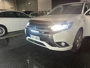 Mitsubishi Outlander PHEV