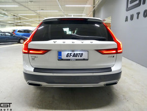 Volvo V90 Cross Country