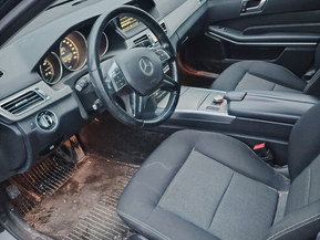Mercedes-Benz E