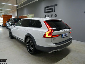 Volvo V90 Cross Country