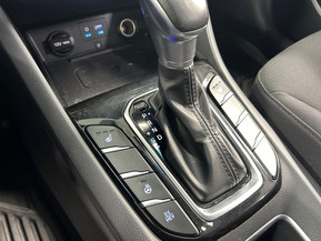 Hyundai Ioniq Plug-In