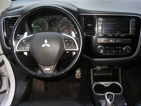 Mitsubishi Outlander PHEV