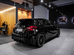 Mercedes-Benz A 45 AMG