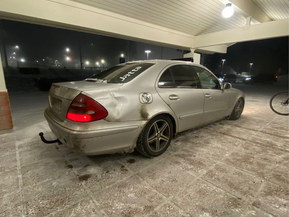 Mercedes-Benz E 220