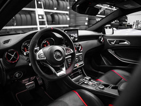 Mercedes-Benz A 45 AMG