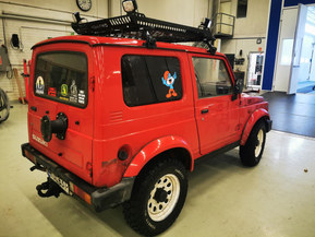 Suzuki Samurai