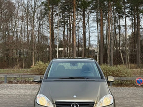 Mercedes-Benz A
