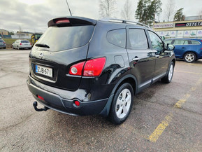 Nissan Qashqai+2