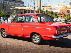 Ford Cortina