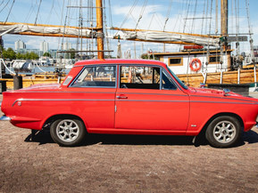 Ford Cortina