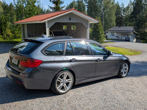 BMW 330