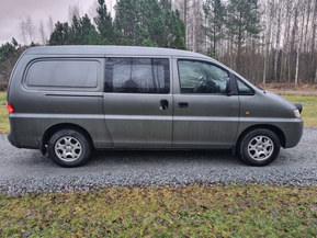 Hyundai H1 Van