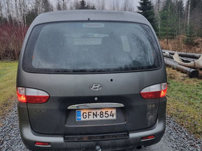 Hyundai H1 Van