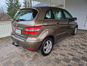 Mercedes-Benz B
