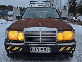 Mercedes-Benz 230