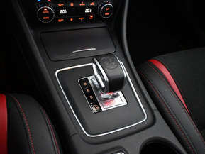 Mercedes-Benz CLA 45 AMG