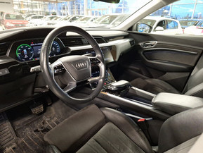 Audi e-tron