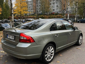 Volvo S80