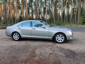 Mercedes-Benz S