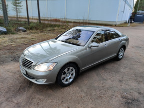 Mercedes-Benz S