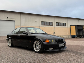 BMW 325