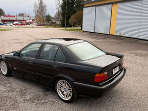 BMW 325