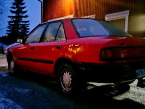 Mazda 323