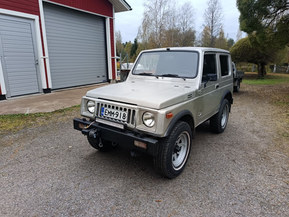 Suzuki SJ410
