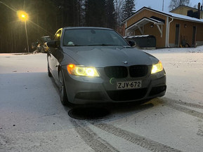 BMW 330
