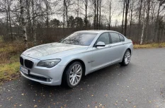 BMW 730