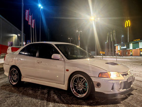 Mitsubishi Lancer
