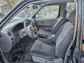 Nissan NP300