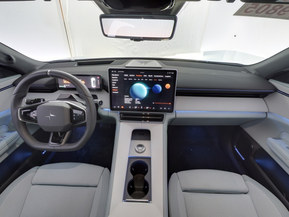 Polestar 4