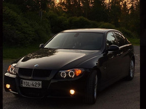 BMW 320