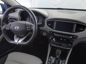 Hyundai Ioniq Plug-In