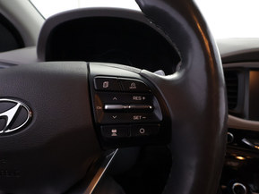 Hyundai Ioniq Plug-In