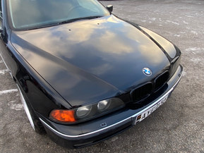 BMW 528