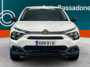 Citroen e-C4 X