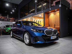 BMW i5