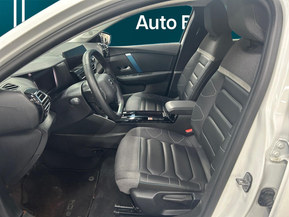 Citroen e-C4 X
