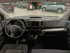 Peugeot Traveller