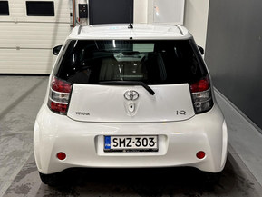 Toyota Iq