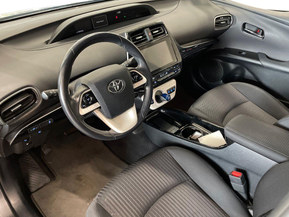 Toyota Prius PHEV