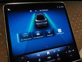 Mercedes-Benz EQS SUV