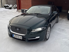 Jaguar XJ