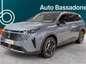 Peugeot E-5008
