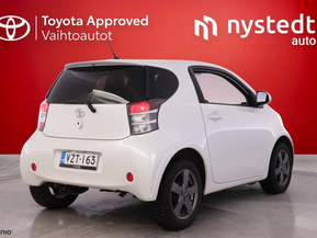 Toyota Iq