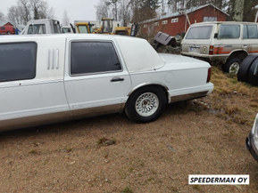 Lincoln Town Car