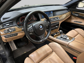 BMW 730