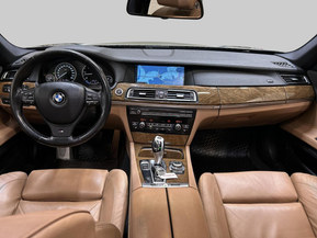 BMW 730